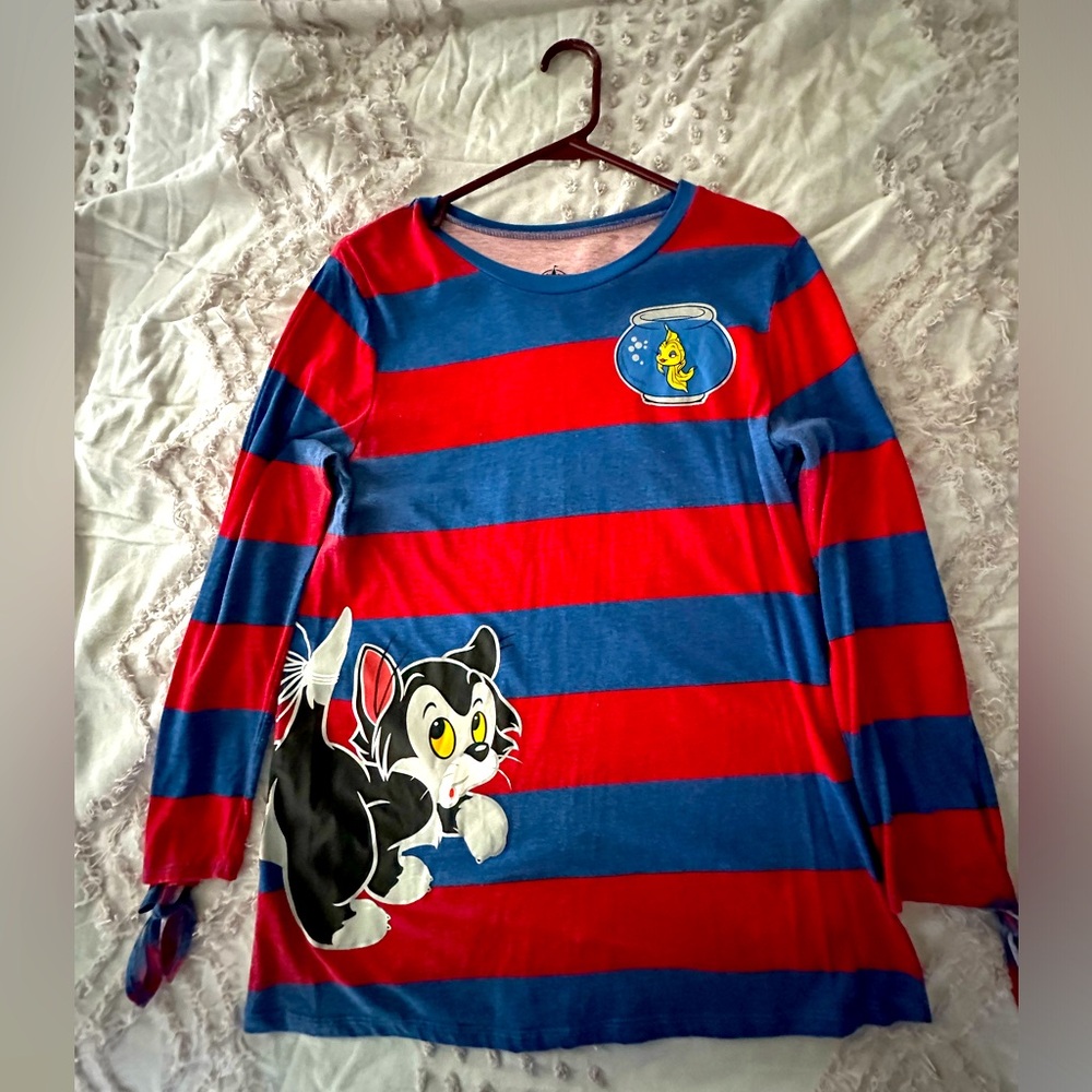 Disney Figaro and Cleo Top